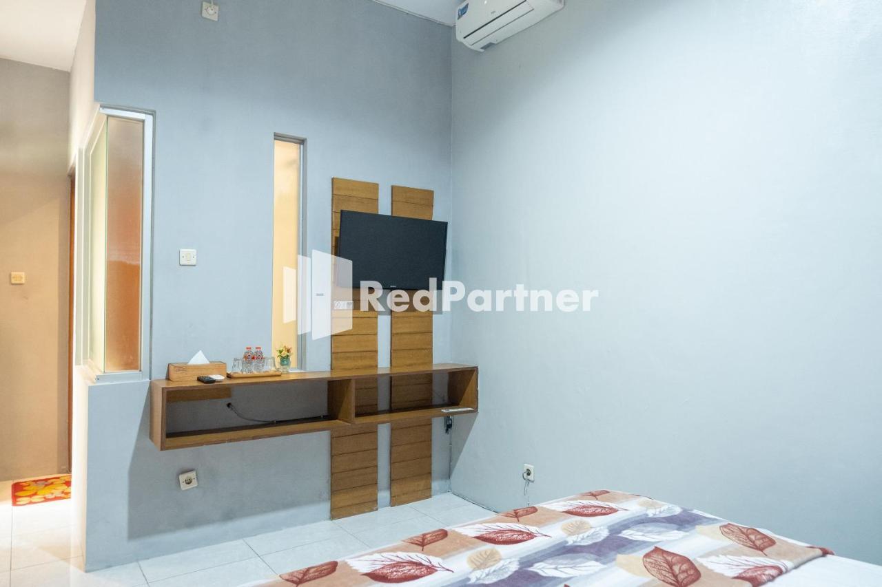 Omah Capung Near Malioboro Area Mitra Reddoorz Hotel Yogyakarta Ngoại thất bức ảnh