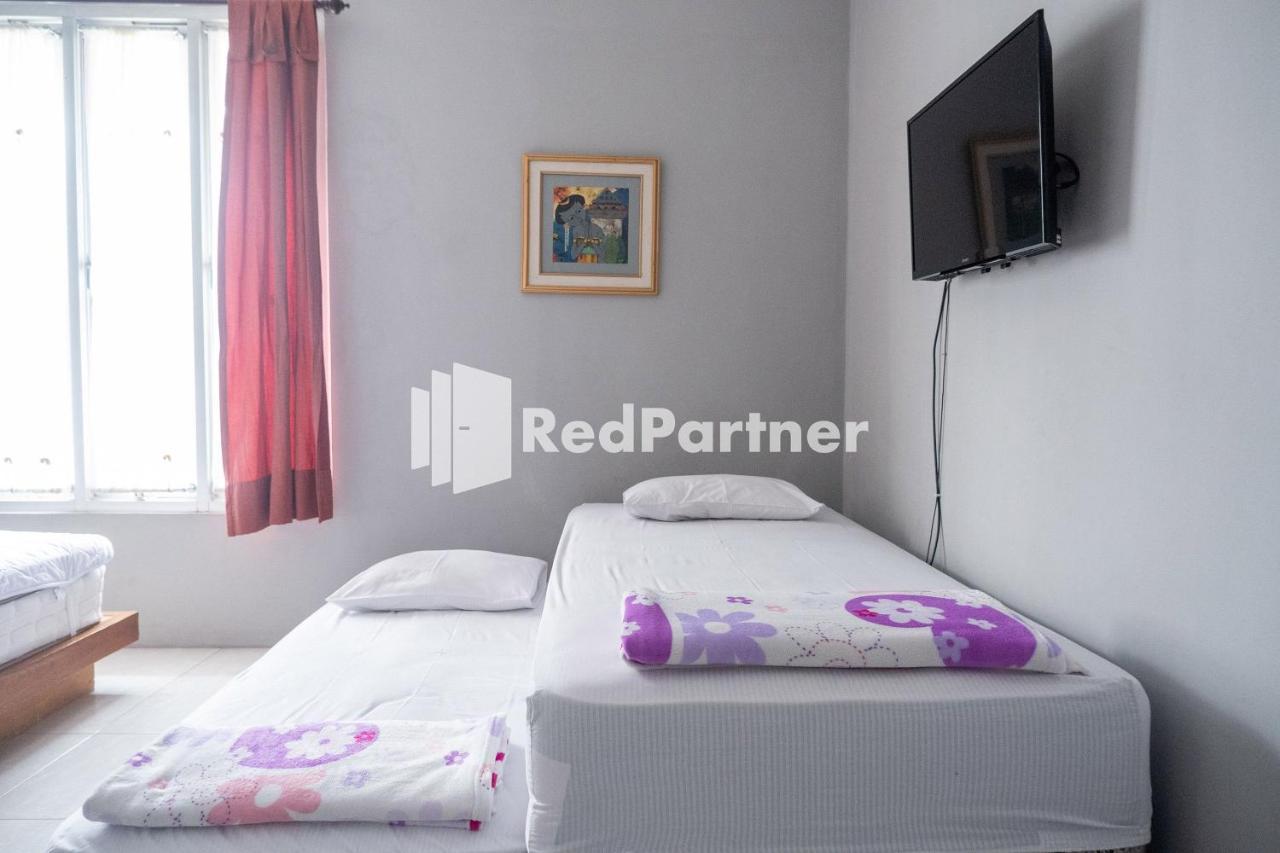 Omah Capung Near Malioboro Area Mitra Reddoorz Hotel Yogyakarta Ngoại thất bức ảnh